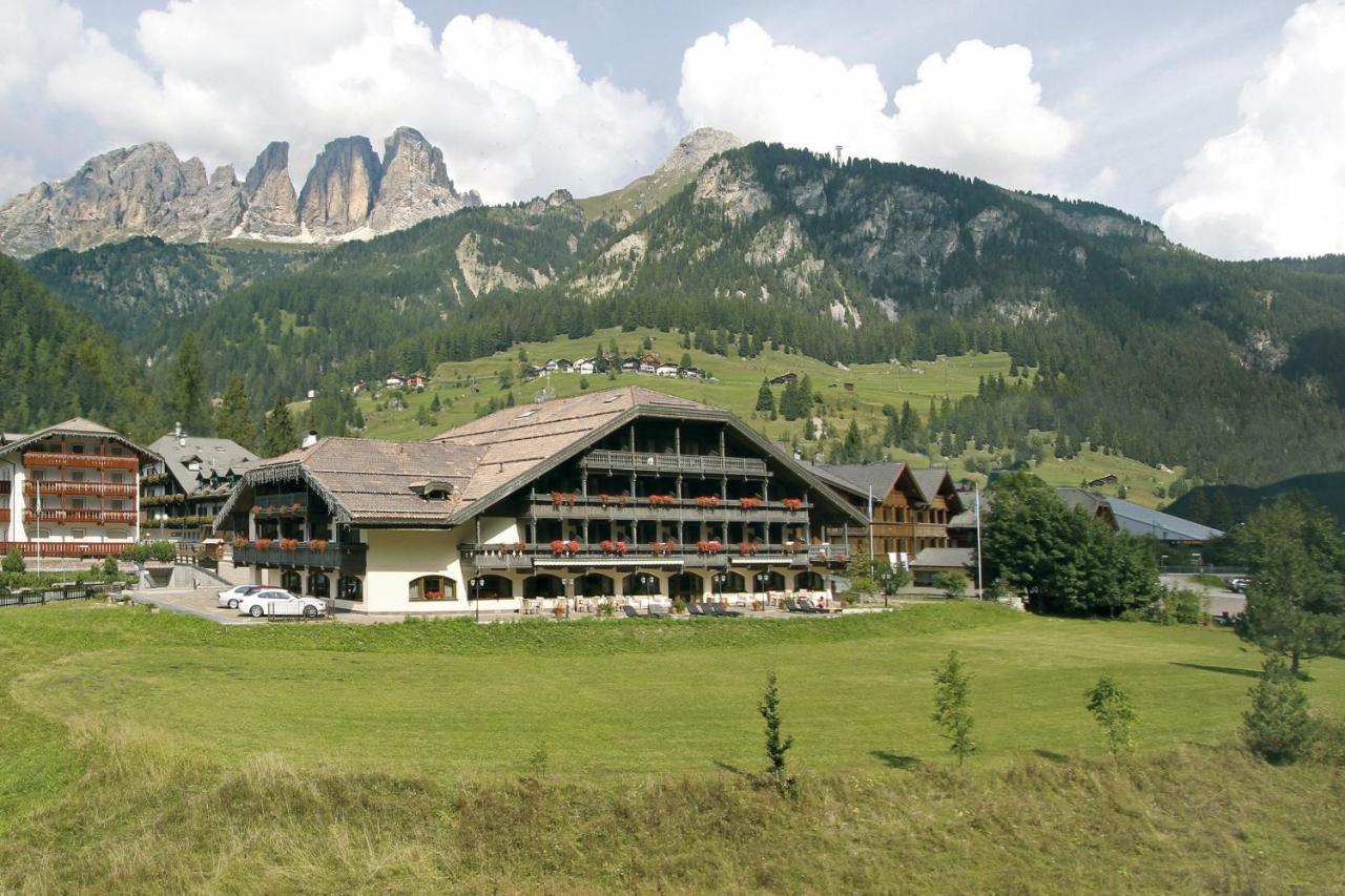 Hotel Rubino Deluxe Campitello di Fassa Esterno foto