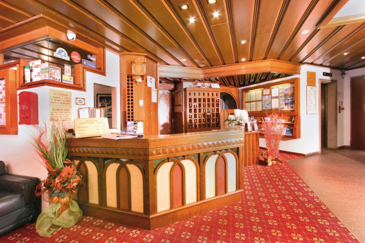 Hotel Rubino Deluxe Campitello di Fassa Esterno foto
