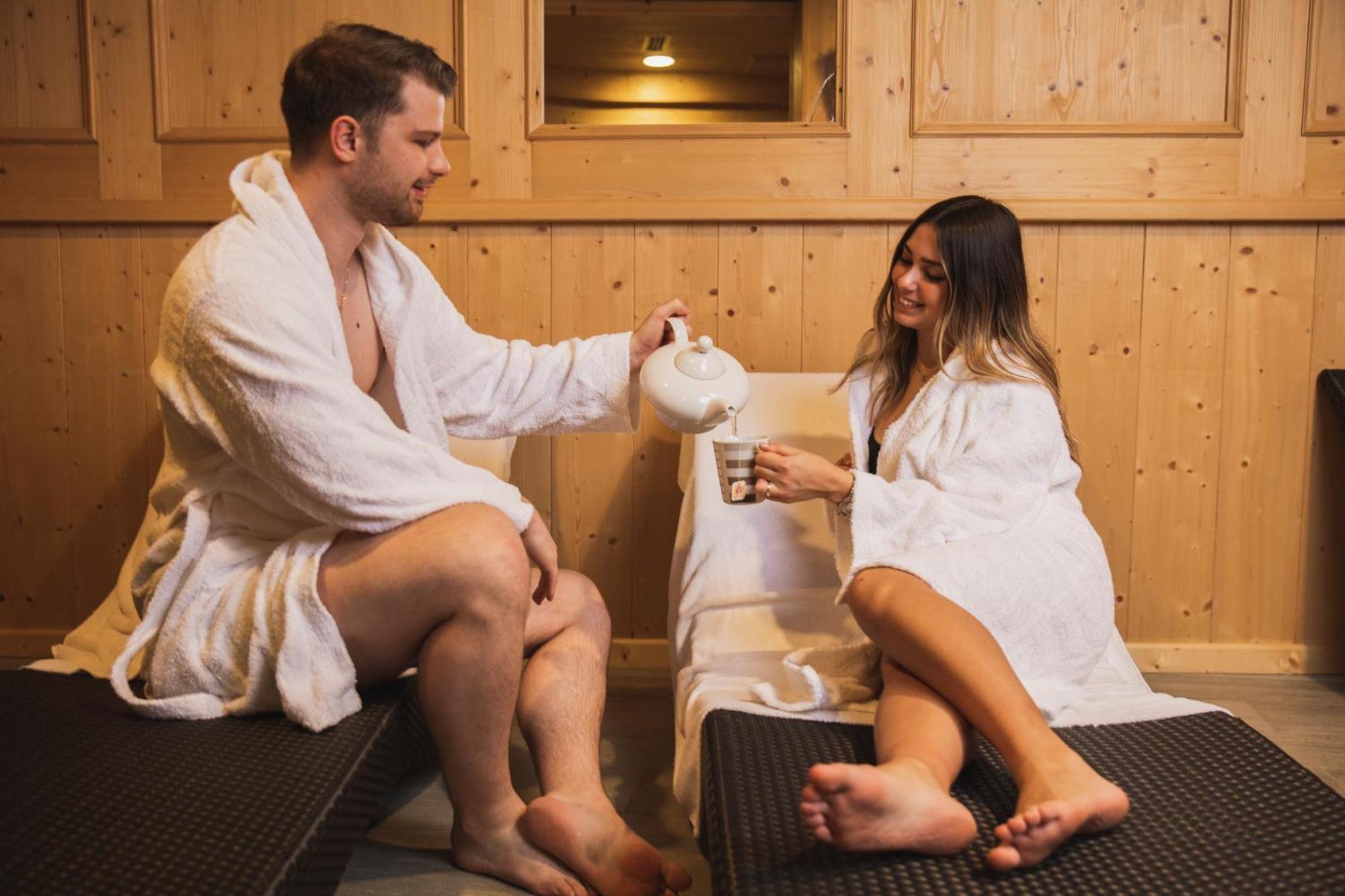 Hotel Rubino Deluxe Campitello di Fassa Esterno foto